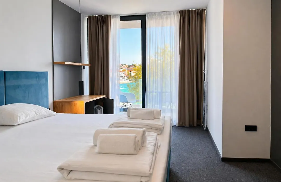 Hotel Millenium deluxe-1